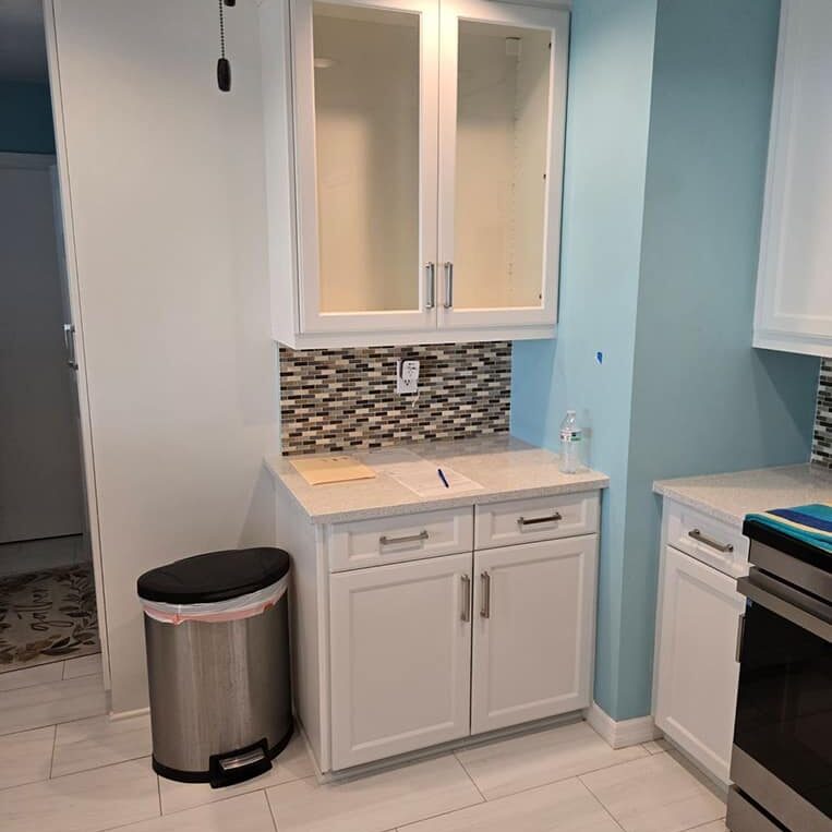 Naples kitchen cabinet upgrade showroom example