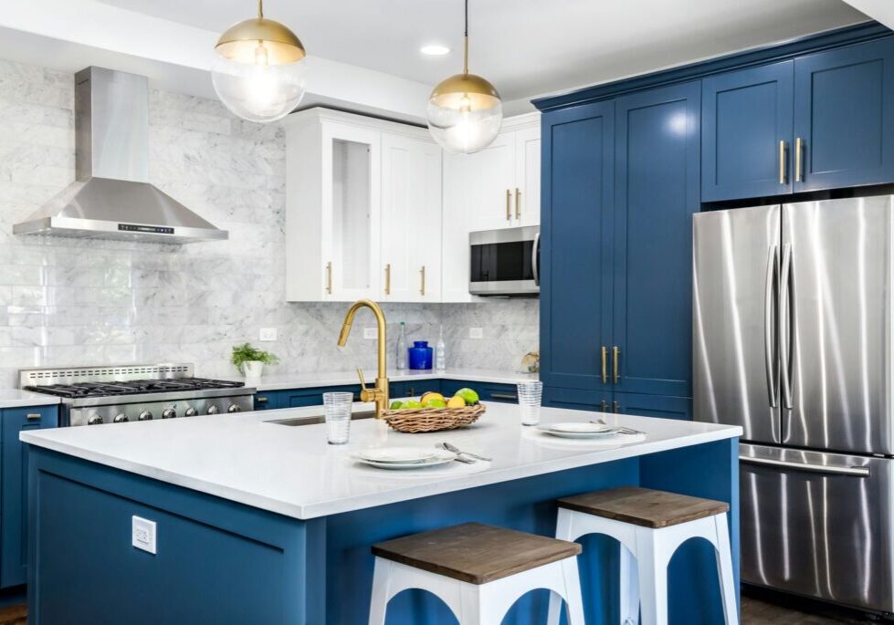 beautiful color combination for kitchen cabinets